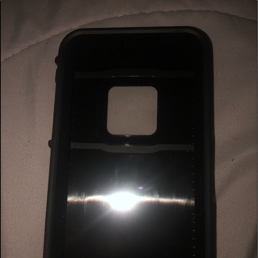I phone 6s life proof case
